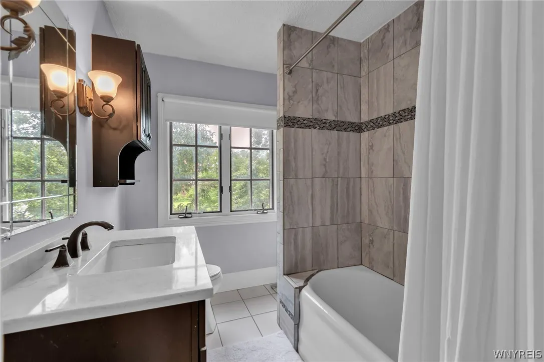 2854 Main Street, Buffalo, New York 14214, Buffalo, New York 14214, 3 Bedrooms Bedrooms, 7 Rooms Rooms,1 BathroomBathrooms,Residential,For Sale,2854 Main Street, Buffalo, New York 14214,0,B1694448
