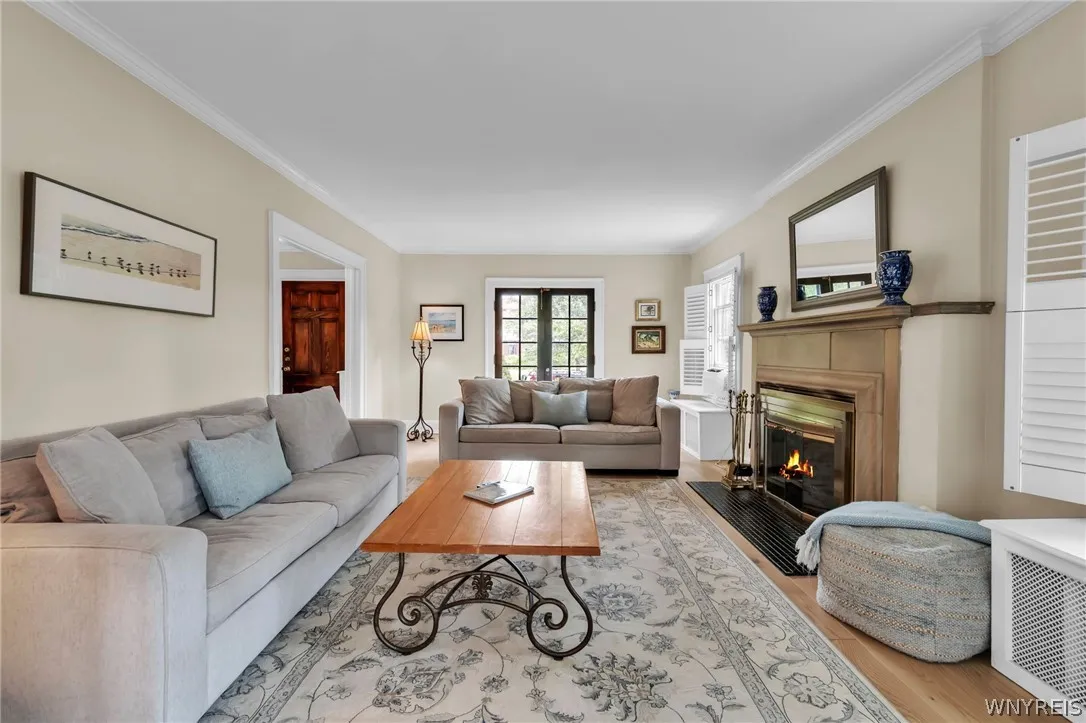 2854 Main Street, Buffalo, New York 14214, Buffalo, New York 14214, 3 Bedrooms Bedrooms, 7 Rooms Rooms,1 BathroomBathrooms,Residential,For Sale,2854 Main Street, Buffalo, New York 14214,0,B1694448