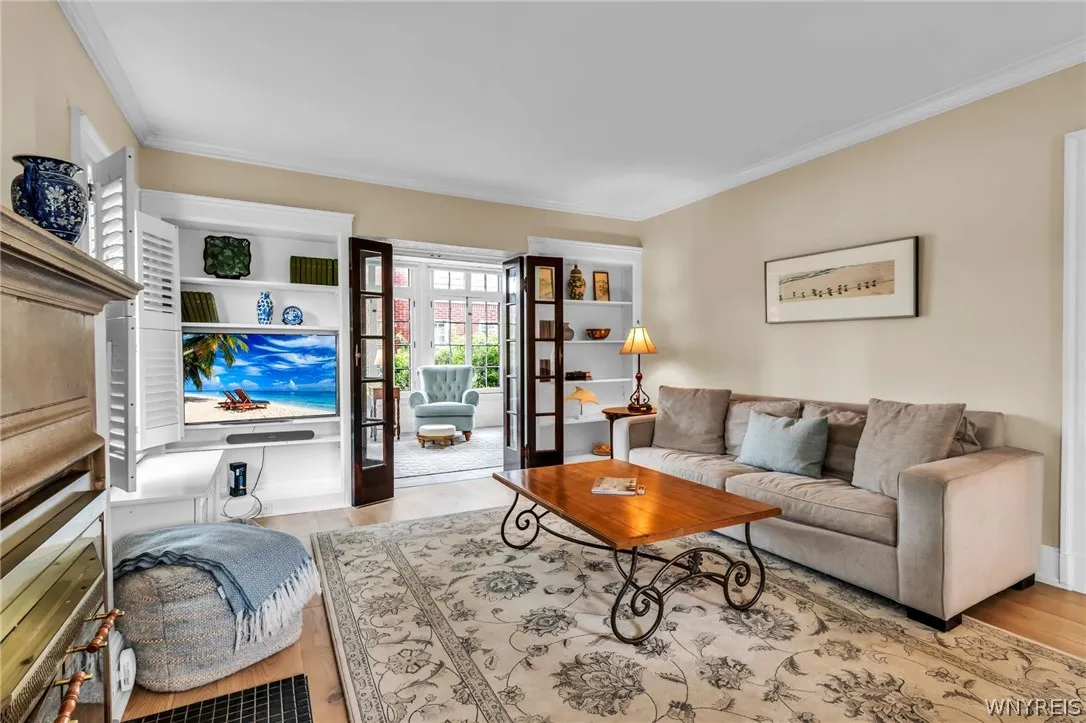 2854 Main Street, Buffalo, New York 14214, Buffalo, New York 14214, 3 Bedrooms Bedrooms, 7 Rooms Rooms,1 BathroomBathrooms,Residential,For Sale,2854 Main Street, Buffalo, New York 14214,0,B1694448