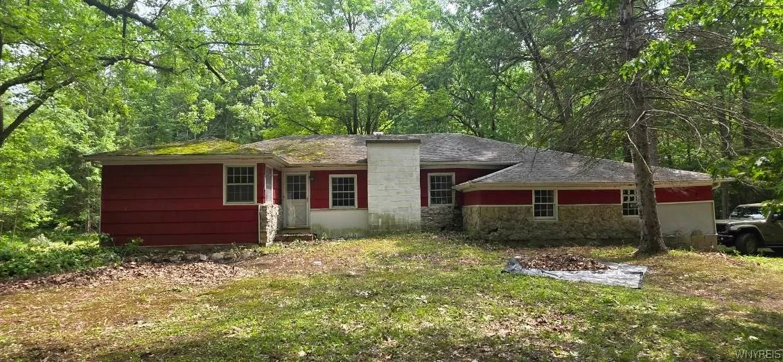 8905 County Road, Clarence, New York 14032, Clarence, New York 14032, 3 Bedrooms Bedrooms, 6 Rooms Rooms,1 BathroomBathrooms,Residential,For Sale,8905 County Road, Clarence, New York 14032,0,B1694924