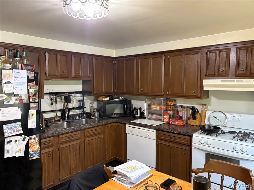 4884 Bussendorfer Road, Orchard Park, New York 141, Orchard Park, New York 14127, 6 Bedrooms Bedrooms, ,2 BathroomsBathrooms,Residential,For Sale,4884 Bussendorfer Road, Orchard Park, New York 141,0,B1694589