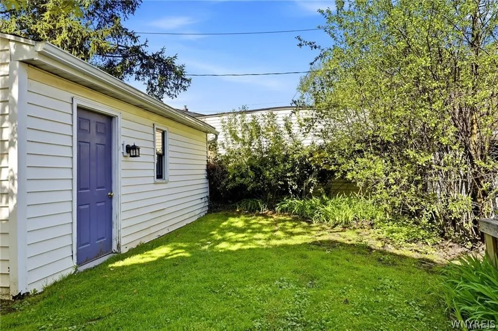 382 Starin Avenue, Buffalo, New York 14216, Buffalo, New York 14216, 3 Bedrooms Bedrooms, 10 Rooms Rooms,1 BathroomBathrooms,Residential,For Sale,382 Starin Avenue, Buffalo, New York 14216,0,B1695115