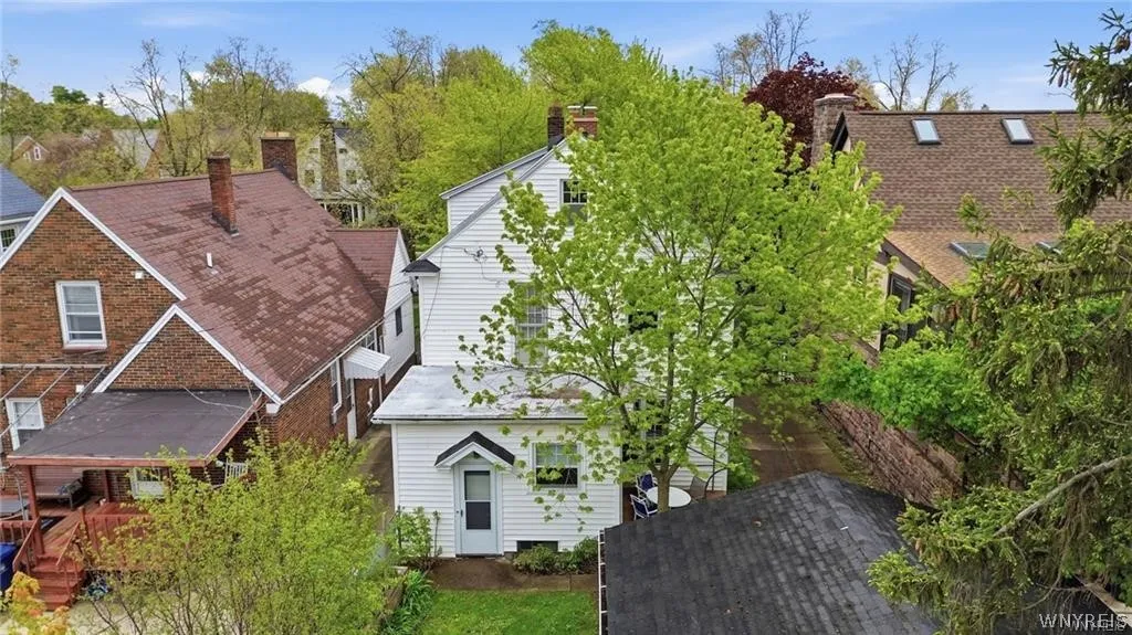 382 Starin Avenue, Buffalo, New York 14216, Buffalo, New York 14216, 3 Bedrooms Bedrooms, 10 Rooms Rooms,1 BathroomBathrooms,Residential,For Sale,382 Starin Avenue, Buffalo, New York 14216,0,B1695115