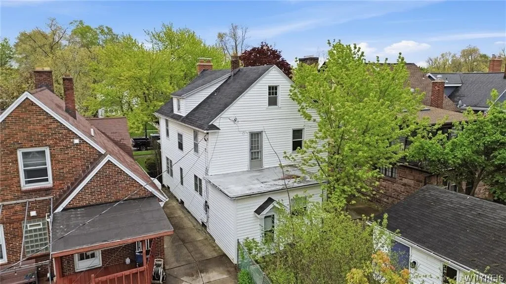 382 Starin Avenue, Buffalo, New York 14216, Buffalo, New York 14216, 3 Bedrooms Bedrooms, 10 Rooms Rooms,1 BathroomBathrooms,Residential,For Sale,382 Starin Avenue, Buffalo, New York 14216,0,B1695115