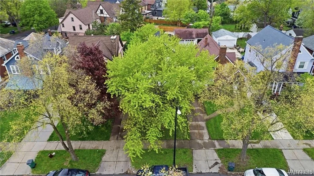 382 Starin Avenue, Buffalo, New York 14216, Buffalo, New York 14216, 3 Bedrooms Bedrooms, 10 Rooms Rooms,1 BathroomBathrooms,Residential,For Sale,382 Starin Avenue, Buffalo, New York 14216,0,B1695115