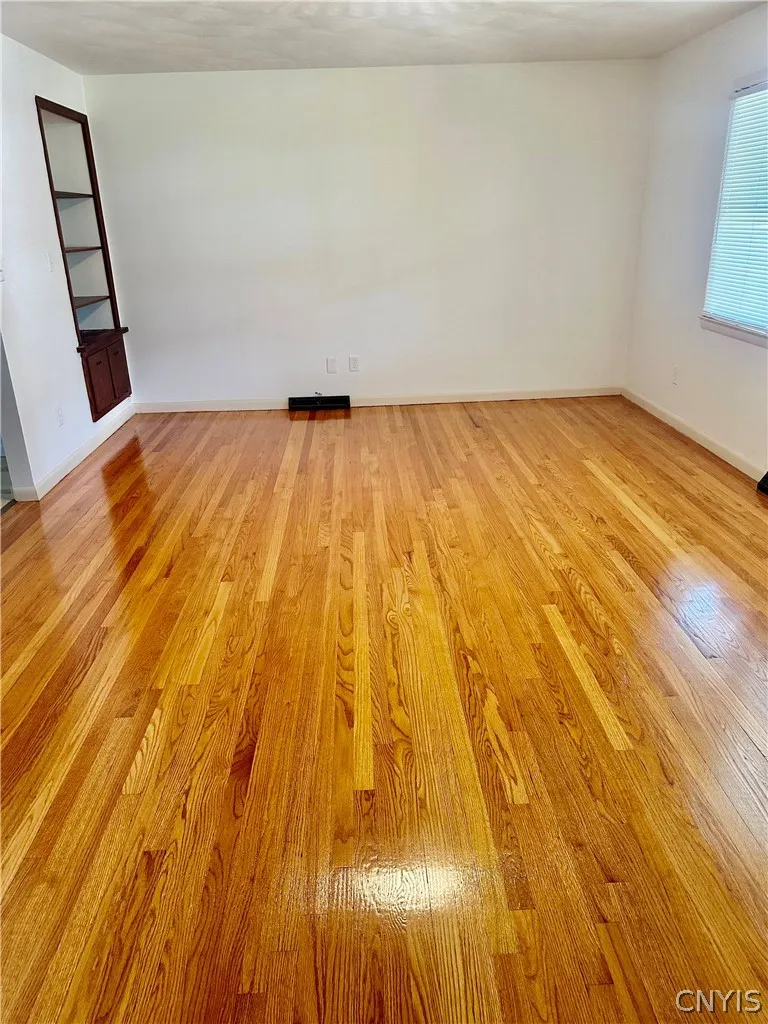 1210 Albany Street, Utica, New York 13501, Utica, New York 13501, 3 Bedroom Bedrooms, 8 Room Rooms,2 BathroomBathrooms,Residential,For Sale,1210 Albany Street, Utica, New York 13501,0,S1695147