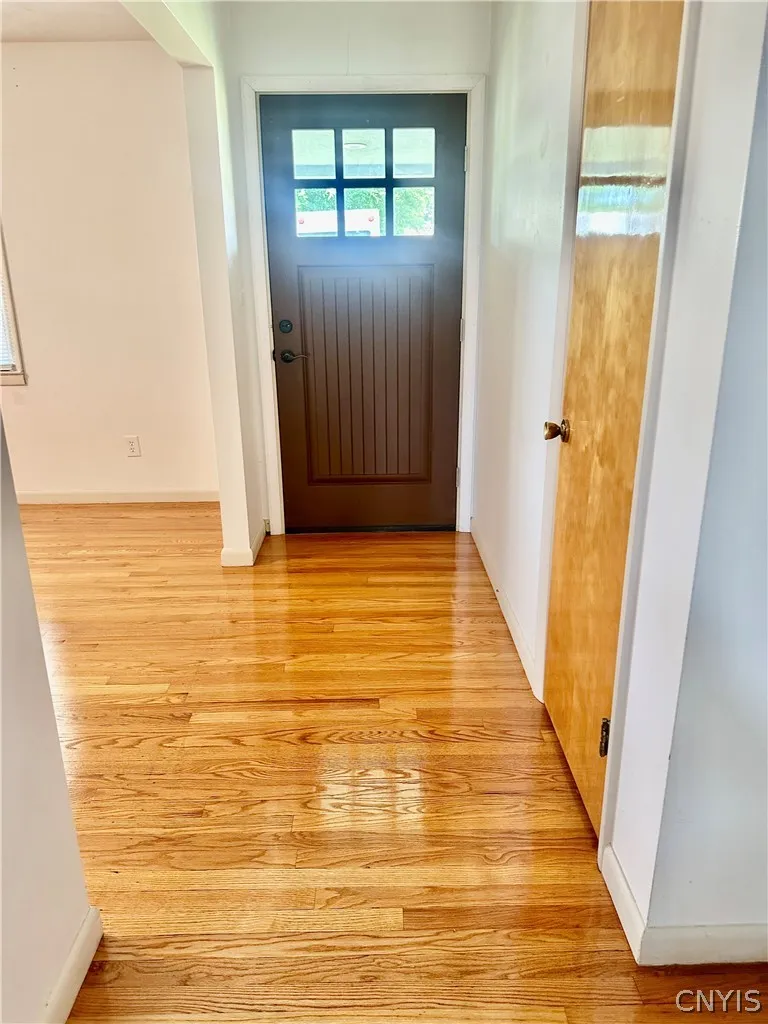 1210 Albany Street, Utica, New York 13501, Utica, New York 13501, 3 Bedroom Bedrooms, 8 Room Rooms,2 BathroomBathrooms,Residential,For Sale,1210 Albany Street, Utica, New York 13501,0,S1695147