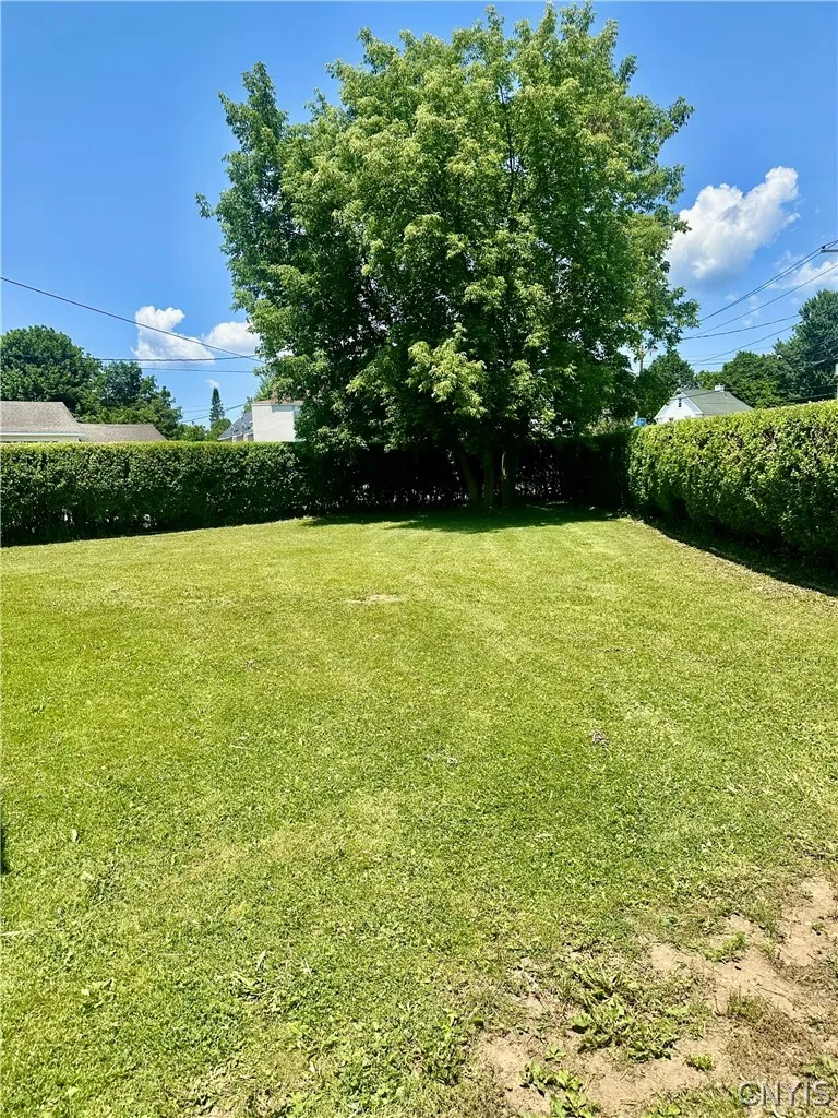 1210 Albany Street, Utica, New York 13501, Utica, New York 13501, 3 Bedroom Bedrooms, 8 Room Rooms,2 BathroomBathrooms,Residential,For Sale,1210 Albany Street, Utica, New York 13501,0,S1695147