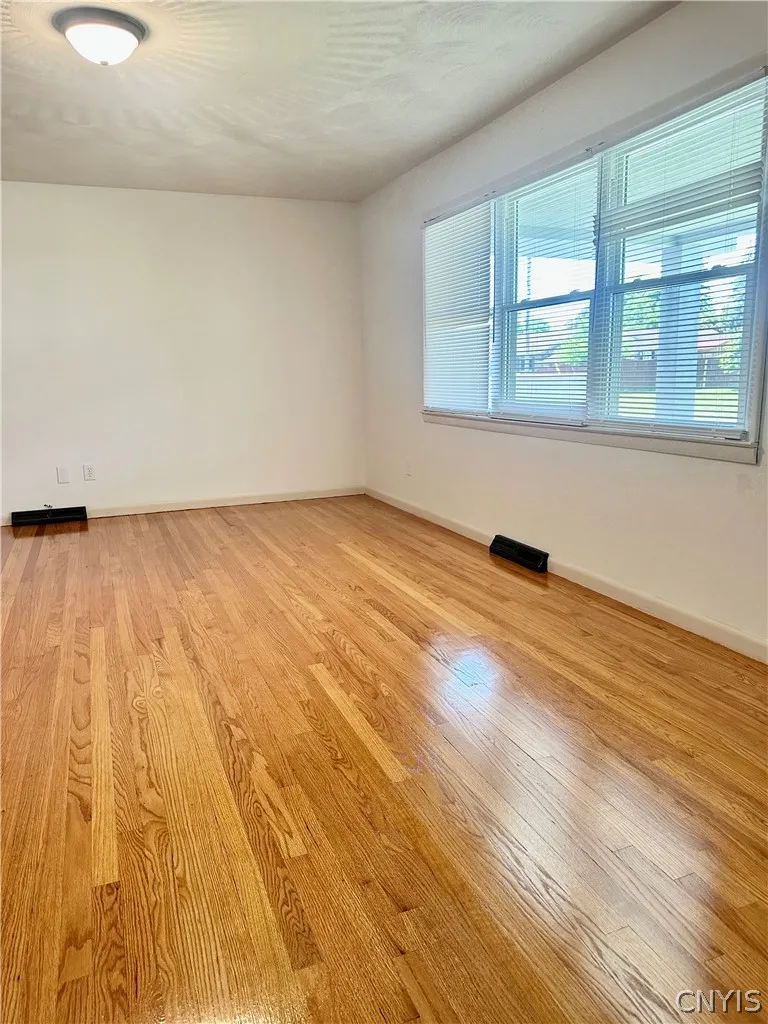 1210 Albany Street, Utica, New York 13501, Utica, New York 13501, 3 Bedroom Bedrooms, 8 Room Rooms,2 BathroomBathrooms,Residential,For Sale,1210 Albany Street, Utica, New York 13501,0,S1695147