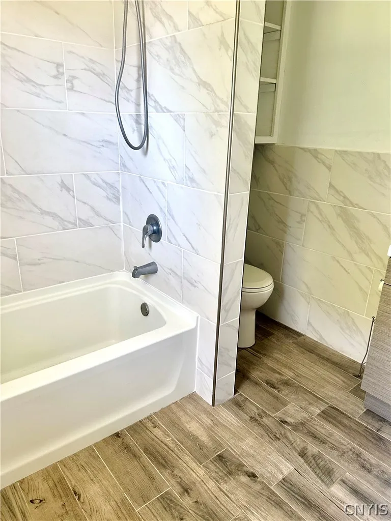1210 Albany Street, Utica, New York 13501, Utica, New York 13501, 3 Bedroom Bedrooms, 8 Room Rooms,2 BathroomBathrooms,Residential,For Sale,1210 Albany Street, Utica, New York 13501,0,S1695147