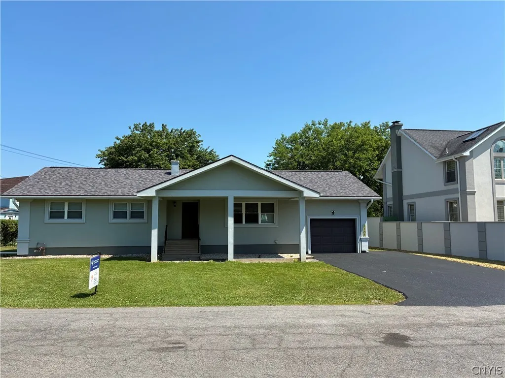 1210 Albany Street, Utica, New York 13501, Utica, New York 13501, 3 Bedroom Bedrooms, 8 Room Rooms,2 BathroomBathrooms,Residential,For Sale,1210 Albany Street, Utica, New York 13501,0,S1695147