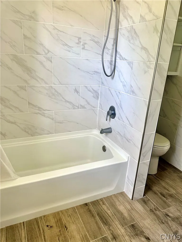 1210 Albany Street, Utica, New York 13501, Utica, New York 13501, 3 Bedroom Bedrooms, 8 Room Rooms,2 BathroomBathrooms,Residential,For Sale,1210 Albany Street, Utica, New York 13501,0,S1695147