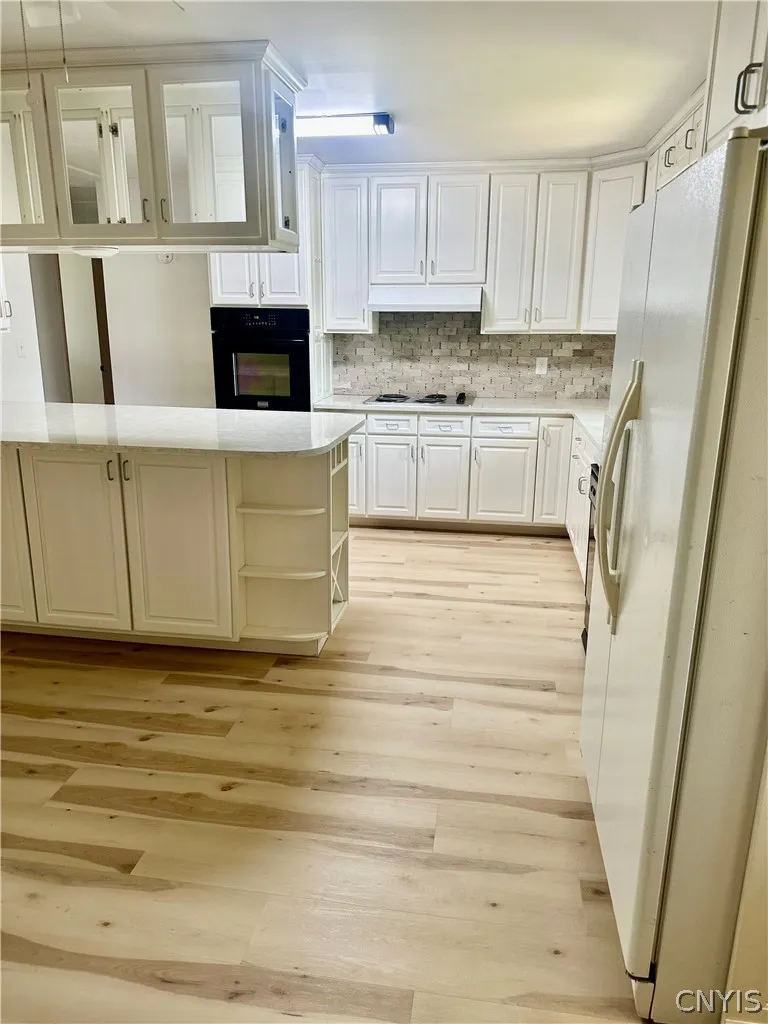 1210 Albany Street, Utica, New York 13501, Utica, New York 13501, 3 Bedroom Bedrooms, 8 Room Rooms,2 BathroomBathrooms,Residential,For Sale,1210 Albany Street, Utica, New York 13501,0,S1695147