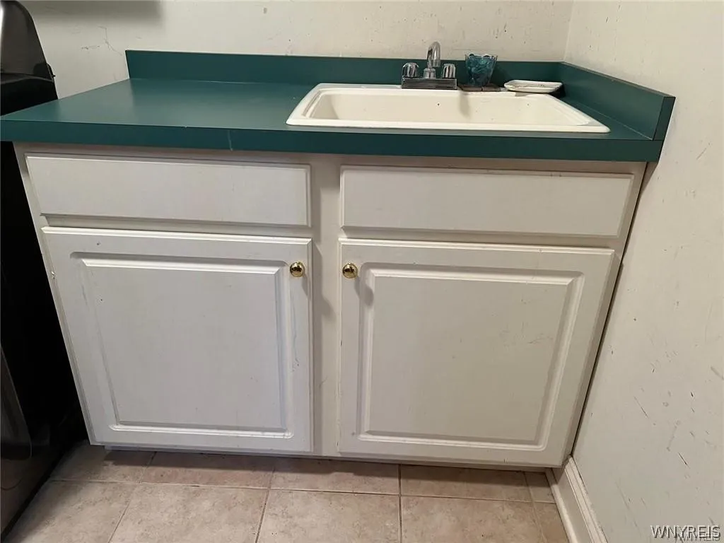 8350 Manchester Park Drive, Clarence, New York 140, Clarence, New York 14051, 4 Bedrooms Bedrooms, 7 Rooms Rooms,2 BathroomsBathrooms,Residential Lease,For Rent,8350 Manchester Park Drive, Clarence, New York 140,0,B1694193