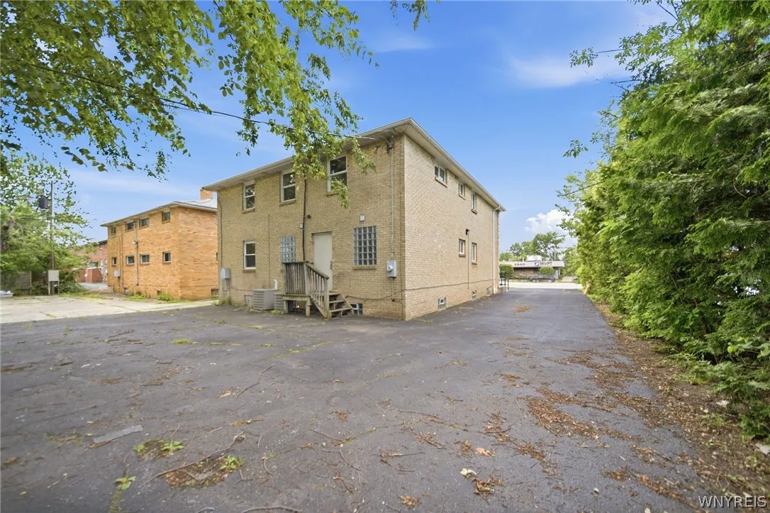 2533 Sheridan Drive, Tonawanda, New York 14150, Tonawanda, New York 14150, ,Commercial Sale,For Sale,2533 Sheridan Drive, Tonawanda, New York 14150,0,B1695117