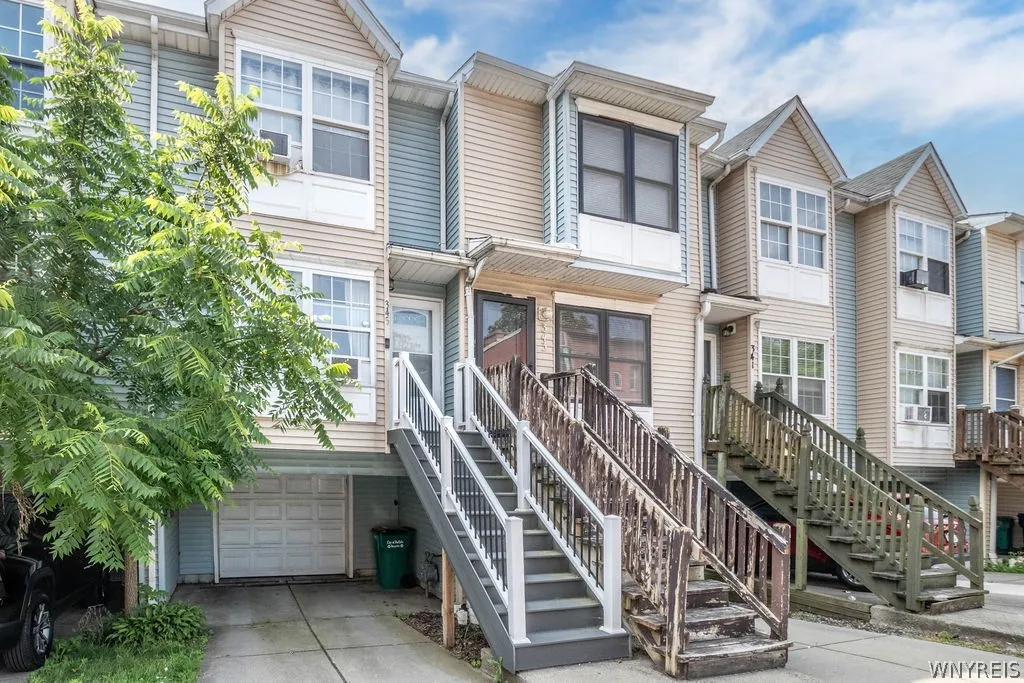 345 Connecticut Street, Buffalo, New York 14213, Buffalo, New York 14213, 2 Bedrooms Bedrooms, 5 Rooms Rooms,1 BathroomBathrooms,Residential,For Sale,345 Connecticut Street, Buffalo, New York 14213,0,B1695181