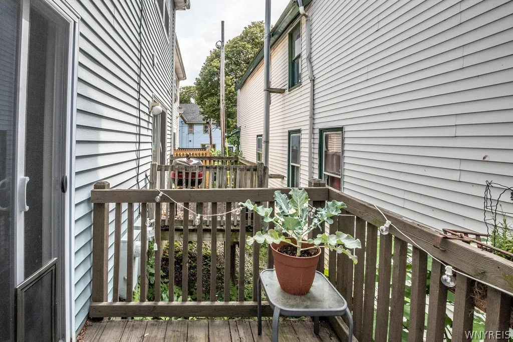 345 Connecticut Street, Buffalo, New York 14213, Buffalo, New York 14213, 2 Bedrooms Bedrooms, 5 Rooms Rooms,1 BathroomBathrooms,Residential,For Sale,345 Connecticut Street, Buffalo, New York 14213,0,B1695181