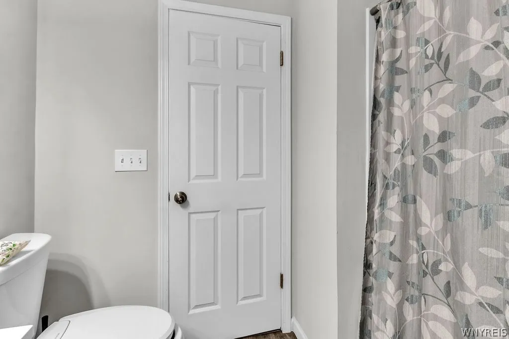 345 Connecticut Street, Buffalo, New York 14213, Buffalo, New York 14213, 2 Bedrooms Bedrooms, 5 Rooms Rooms,1 BathroomBathrooms,Residential,For Sale,345 Connecticut Street, Buffalo, New York 14213,0,B1695181