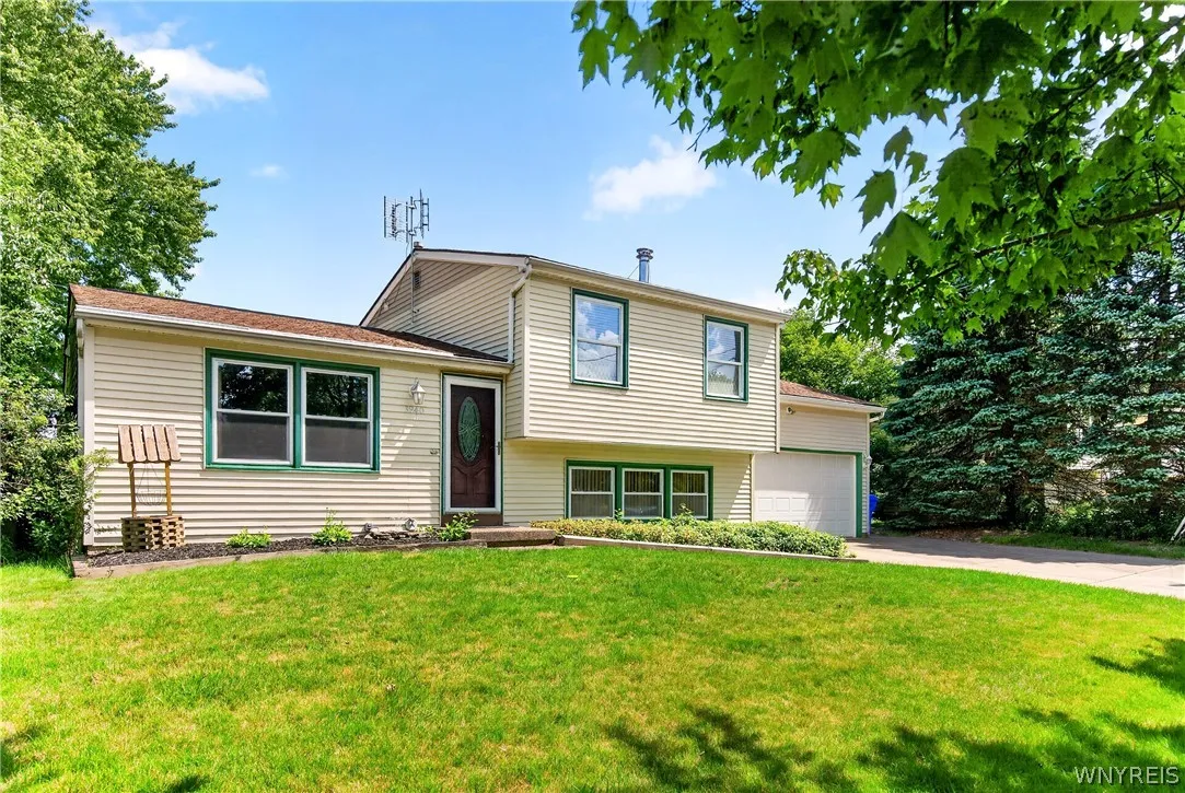 3940 Harvard Street, Hamburg, New York 14075, Hamburg, New York 14075, 3 Bedrooms Bedrooms, 5 Rooms Rooms,2 BathroomsBathrooms,Residential,For Sale,3940 Harvard Street, Hamburg, New York 14075,0,B1695009