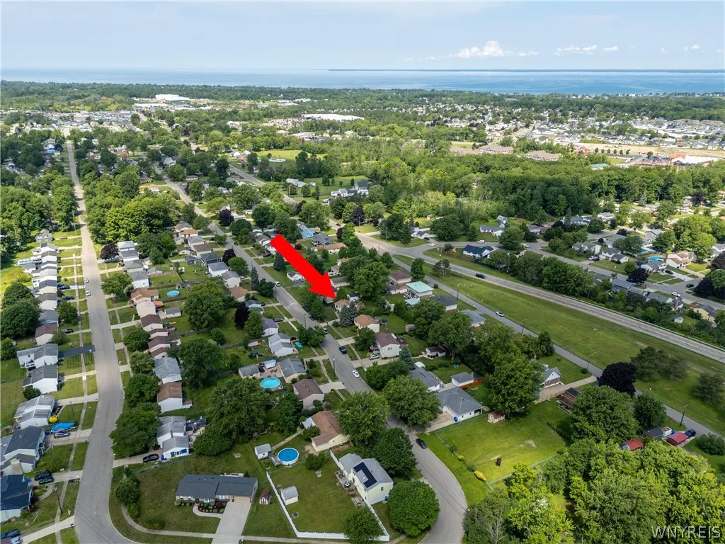 3940 Harvard Street, Hamburg, New York 14075, Hamburg, New York 14075, 3 Bedrooms Bedrooms, 5 Rooms Rooms,2 BathroomsBathrooms,Residential,For Sale,3940 Harvard Street, Hamburg, New York 14075,0,B1695009