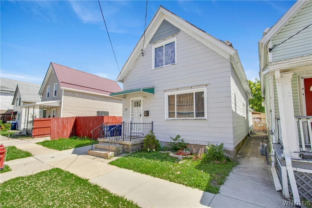 29 Churchill Street, Buffalo, New York 14207, Buffalo, New York 14207, 5 Bedrooms Bedrooms, 5 Rooms Rooms,2 BathroomsBathrooms,Residential,For Sale,29 Churchill Street, Buffalo, New York 14207,0,B1693755
