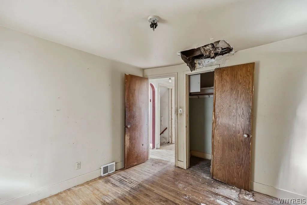 223 Phyllis Avenue, Buffalo, New York 14215, Buffalo, New York 14215, 3 Bedrooms Bedrooms, 7 Rooms Rooms,1 BathroomBathrooms,Residential,For Sale,223 Phyllis Avenue, Buffalo, New York 14215,0,B1695066