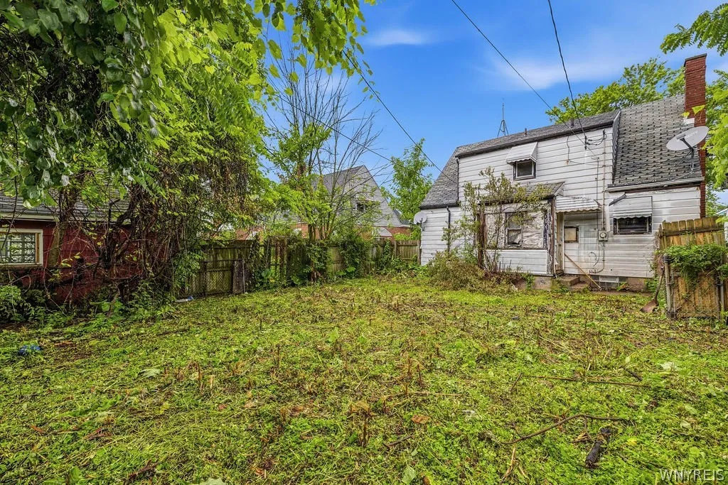 223 Phyllis Avenue, Buffalo, New York 14215, Buffalo, New York 14215, 3 Bedrooms Bedrooms, 7 Rooms Rooms,1 BathroomBathrooms,Residential,For Sale,223 Phyllis Avenue, Buffalo, New York 14215,0,B1695066
