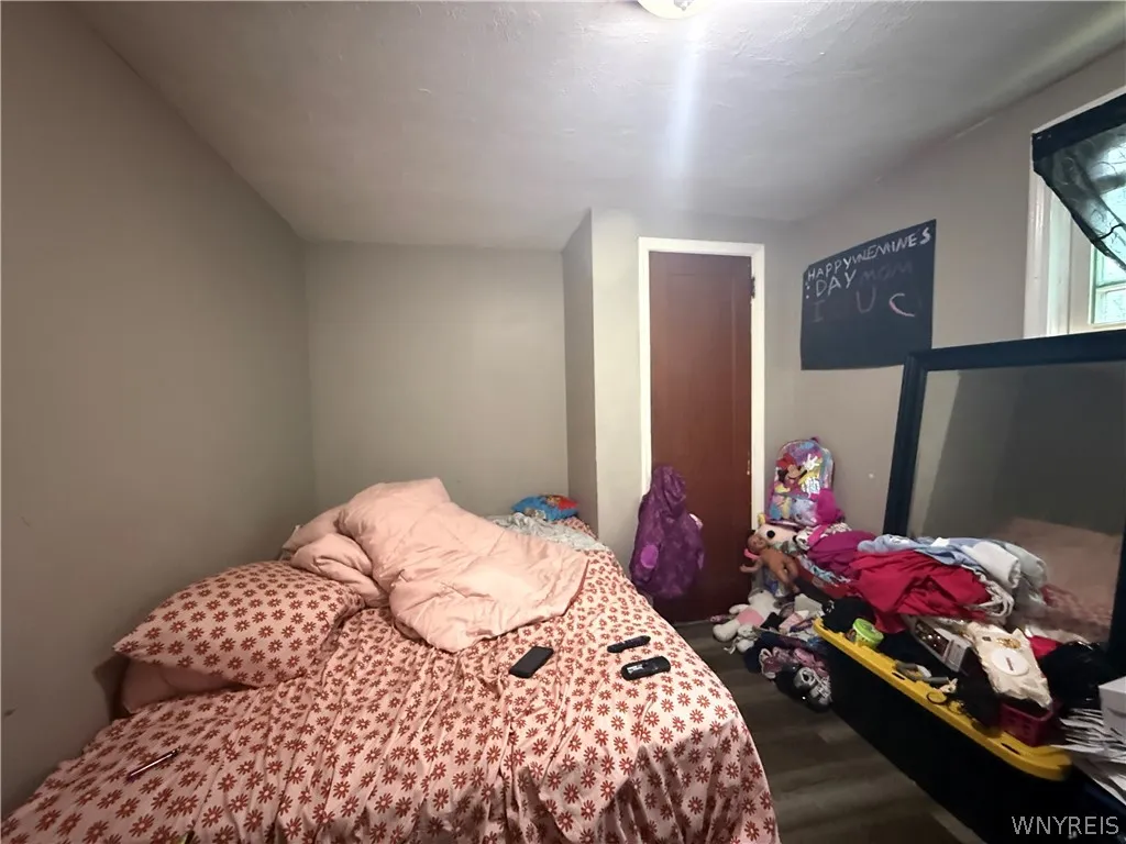 70 Wex Avenue, Buffalo, New York 14211, Buffalo, New York 14211, 4 Bedrooms Bedrooms, ,2 BathroomsBathrooms,Residential,For Sale,70 Wex Avenue, Buffalo, New York 14211,0,B1687710