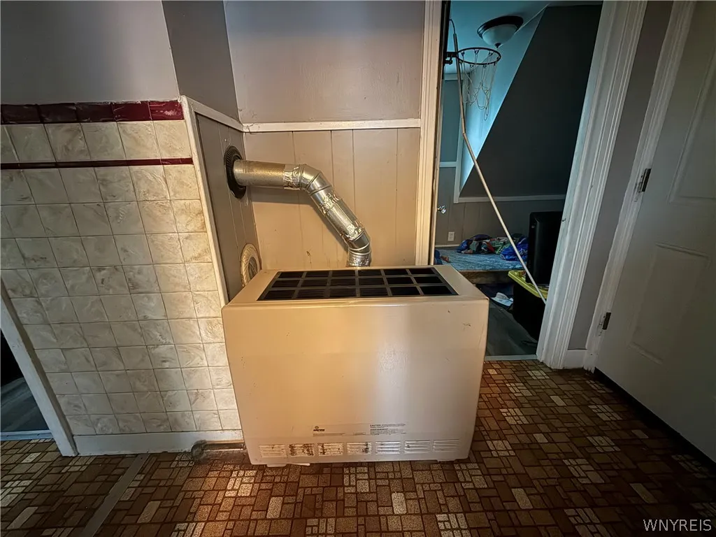 70 Wex Avenue, Buffalo, New York 14211, Buffalo, New York 14211, 4 Bedrooms Bedrooms, ,2 BathroomsBathrooms,Residential,For Sale,70 Wex Avenue, Buffalo, New York 14211,0,B1687710