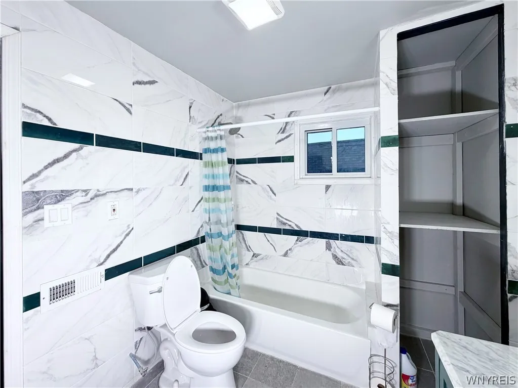 141 Westminster Avenue, Buffalo, New York 14215, Buffalo, New York 14215, 4 Bedrooms Bedrooms, 7 Rooms Rooms,1 BathroomBathrooms,Residential,For Sale,141 Westminster Avenue, Buffalo, New York 14215,0,B1695336