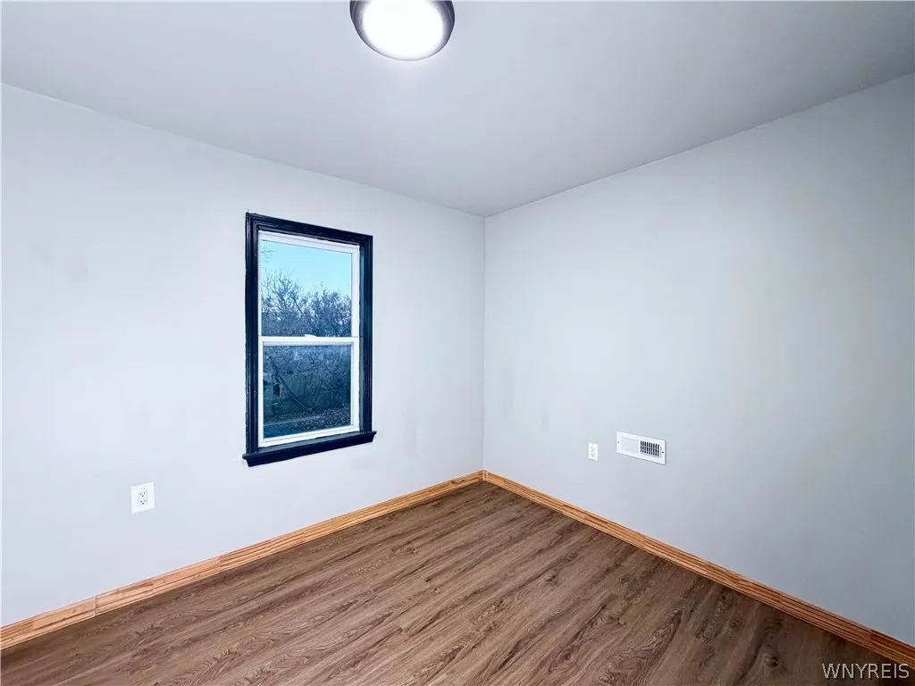 141 Westminster Avenue, Buffalo, New York 14215, Buffalo, New York 14215, 4 Bedrooms Bedrooms, 7 Rooms Rooms,1 BathroomBathrooms,Residential,For Sale,141 Westminster Avenue, Buffalo, New York 14215,0,B1695336