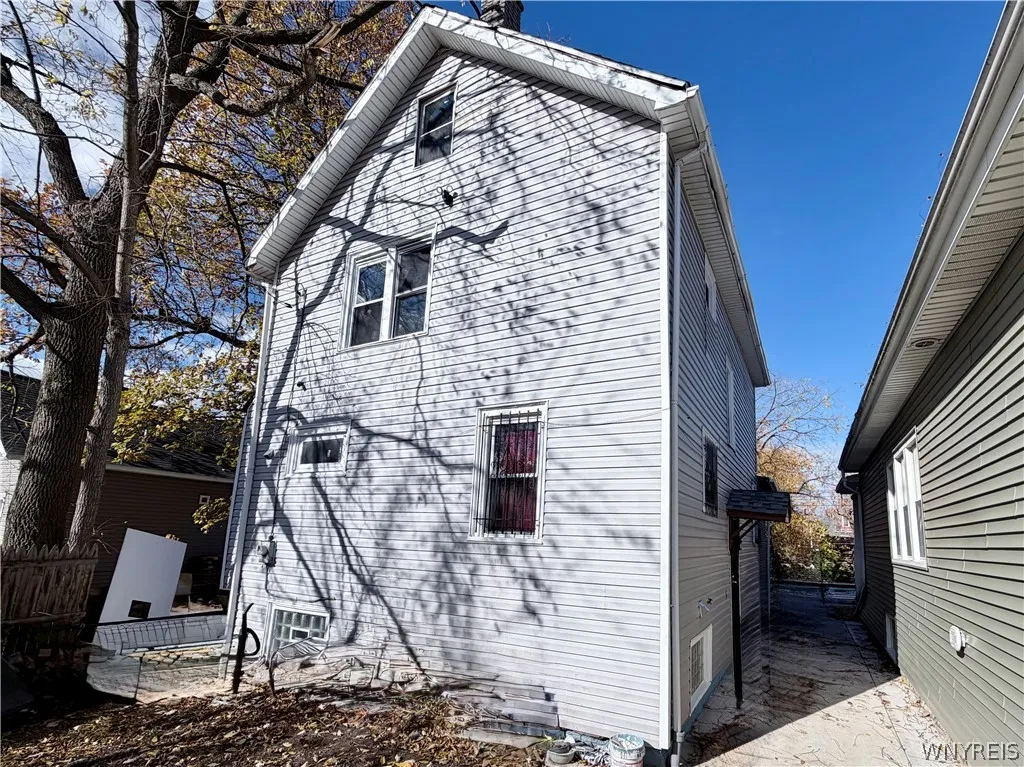 141 Westminster Avenue, Buffalo, New York 14215, Buffalo, New York 14215, 4 Bedrooms Bedrooms, 7 Rooms Rooms,1 BathroomBathrooms,Residential,For Sale,141 Westminster Avenue, Buffalo, New York 14215,0,B1695336