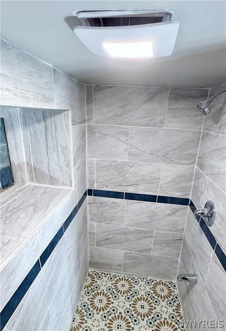 141 Westminster Avenue, Buffalo, New York 14215, Buffalo, New York 14215, 4 Bedrooms Bedrooms, 7 Rooms Rooms,1 BathroomBathrooms,Residential,For Sale,141 Westminster Avenue, Buffalo, New York 14215,0,B1695336