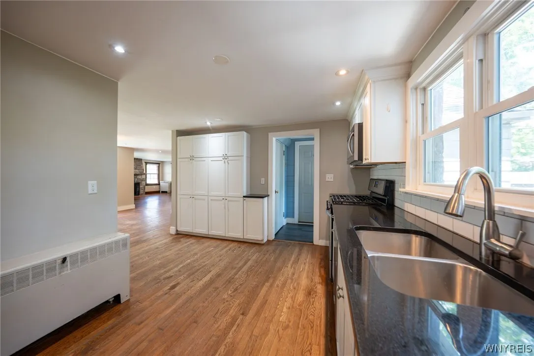 260 South Forest Road, Amherst, New York 14221, Amherst, New York 14221, 4 Bedrooms Bedrooms, 14 Rooms Rooms,3 BathroomsBathrooms,Residential,For Sale,260 South Forest Road, Amherst, New York 14221,0,B1695344