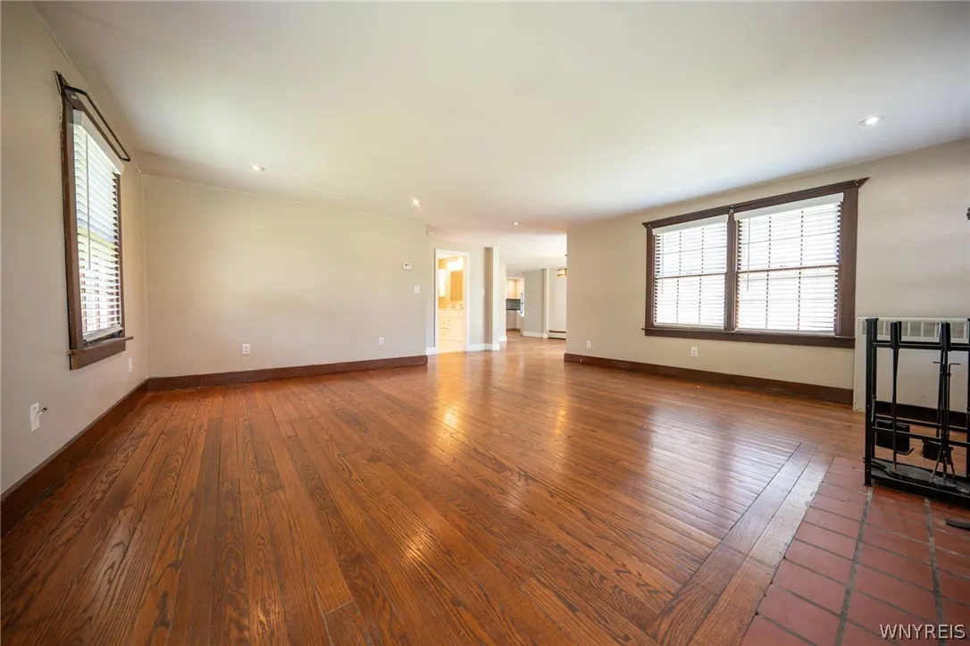 260 South Forest Road, Amherst, New York 14221, Amherst, New York 14221, 4 Bedrooms Bedrooms, 14 Rooms Rooms,3 BathroomsBathrooms,Residential,For Sale,260 South Forest Road, Amherst, New York 14221,0,B1695344