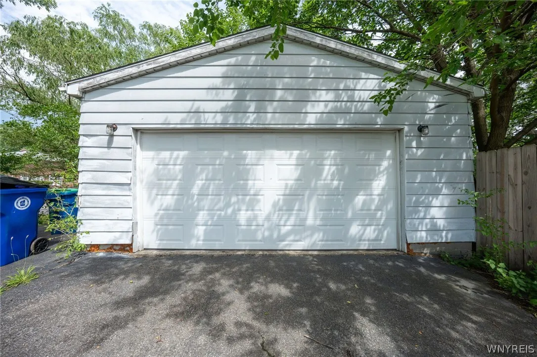 260 South Forest Road, Amherst, New York 14221, Amherst, New York 14221, 4 Bedrooms Bedrooms, 14 Rooms Rooms,3 BathroomsBathrooms,Residential,For Sale,260 South Forest Road, Amherst, New York 14221,0,B1695344