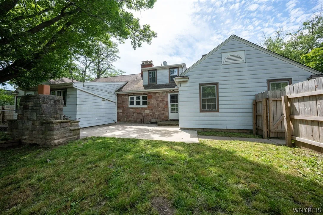 260 South Forest Road, Amherst, New York 14221, Amherst, New York 14221, 4 Bedrooms Bedrooms, 14 Rooms Rooms,3 BathroomsBathrooms,Residential,For Sale,260 South Forest Road, Amherst, New York 14221,0,B1695344