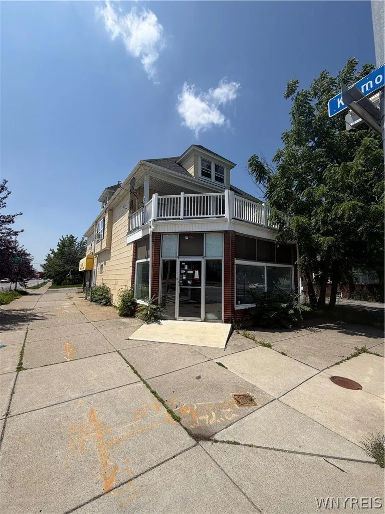 154 Niagara Falls Boulevard, Tonawanda, New York 1, Tonawanda, New York 14223, 4 Bedrooms Bedrooms, ,1 BathroomBathrooms,Residential,For Sale,154 Niagara Falls Boulevard, Tonawanda, New York 1,0,B1695358