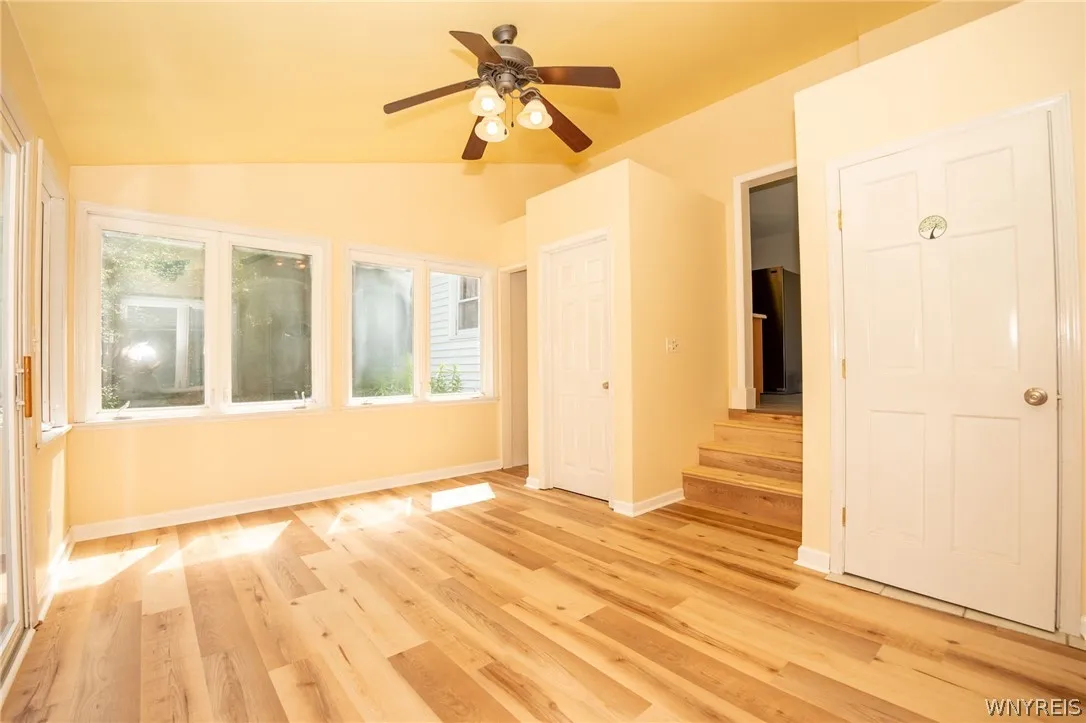 5201 Scranton Road, Hamburg, New York 14075, Hamburg, New York 14075, 2 Bedrooms Bedrooms, 5 Rooms Rooms,1 BathroomBathrooms,Residential,For Sale,5201 Scranton Road, Hamburg, New York 14075,0,B1695393