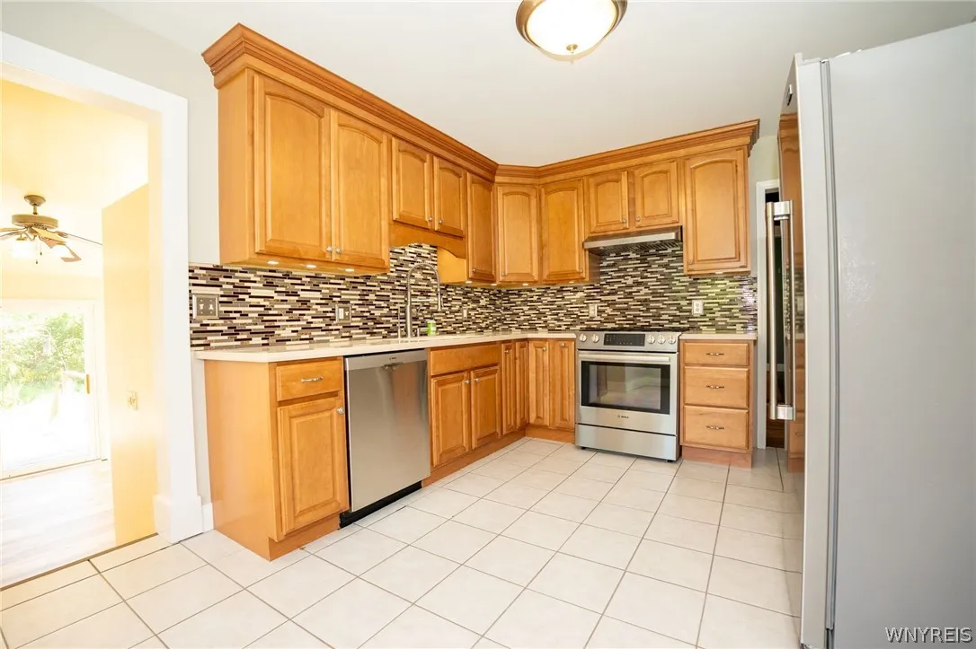 5201 Scranton Road, Hamburg, New York 14075, Hamburg, New York 14075, 2 Bedrooms Bedrooms, 5 Rooms Rooms,1 BathroomBathrooms,Residential,For Sale,5201 Scranton Road, Hamburg, New York 14075,0,B1695393