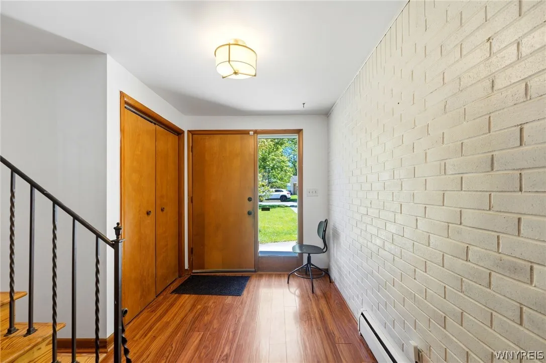 10 Cottonwood Drive, Amherst, New York 14221, Amherst, New York 14221, 3 Bedroom Bedrooms, 7 Room Rooms,1 BathroomBathrooms,Residential,For Sale,10 Cottonwood Drive, Amherst, New York 14221,0,B1695004