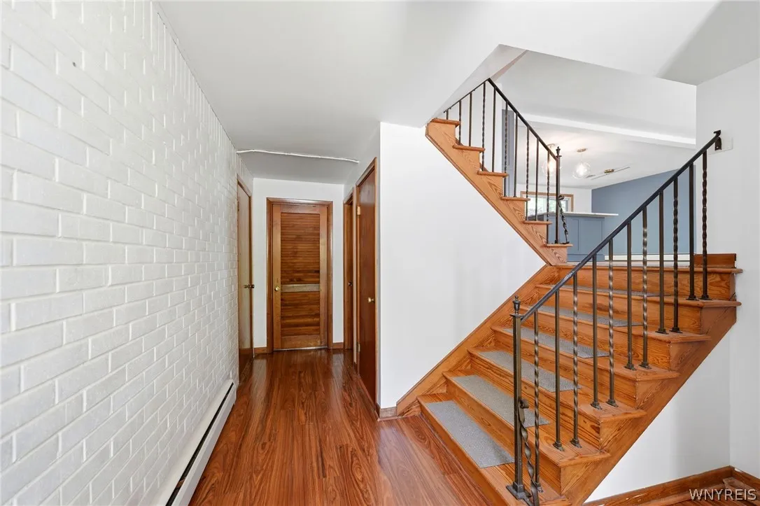 10 Cottonwood Drive, Amherst, New York 14221, Amherst, New York 14221, 3 Bedroom Bedrooms, 7 Room Rooms,1 BathroomBathrooms,Residential,For Sale,10 Cottonwood Drive, Amherst, New York 14221,0,B1695004