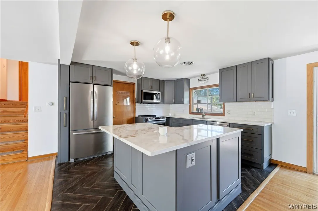 10 Cottonwood Drive, Amherst, New York 14221, Amherst, New York 14221, 3 Bedroom Bedrooms, 7 Room Rooms,1 BathroomBathrooms,Residential,For Sale,10 Cottonwood Drive, Amherst, New York 14221,0,B1695004