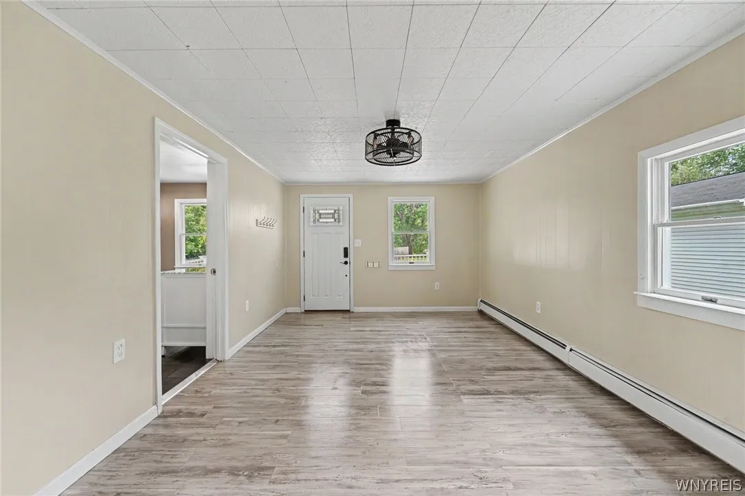 7881 Seneca Street, Elma, New York 14052, Elma, New York 14052, 4 Bedroom Bedrooms, 7 Room Rooms,1 BathroomBathrooms,Residential,For Sale,7881 Seneca Street, Elma, New York 14052,0,B1692208