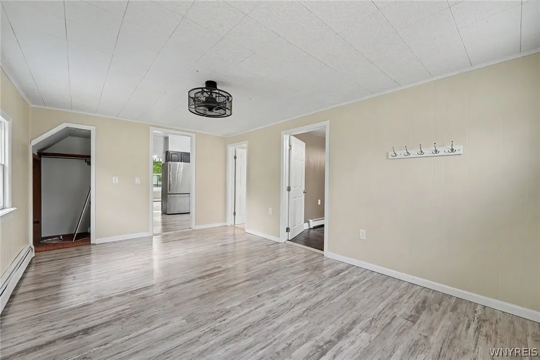 7881 Seneca Street, Elma, New York 14052, Elma, New York 14052, 4 Bedroom Bedrooms, 7 Room Rooms,1 BathroomBathrooms,Residential,For Sale,7881 Seneca Street, Elma, New York 14052,0,B1692208