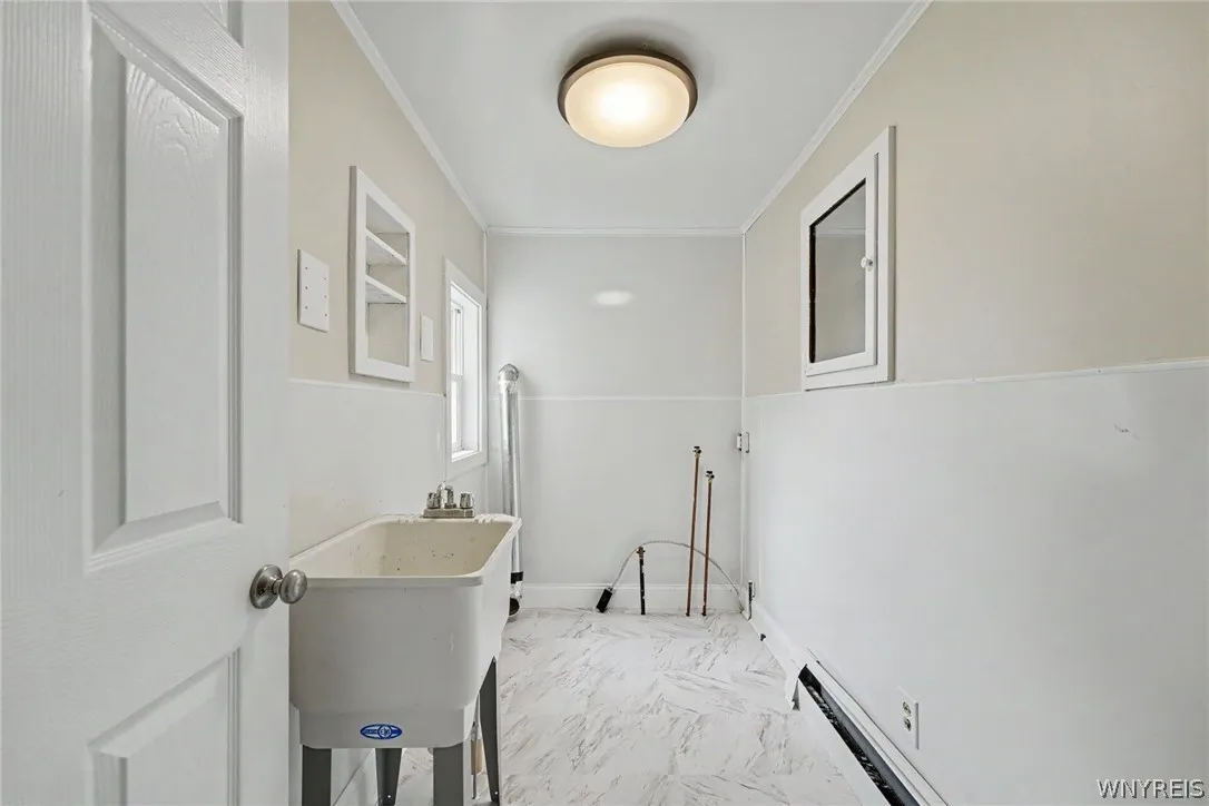 7881 Seneca Street, Elma, New York 14052, Elma, New York 14052, 4 Bedroom Bedrooms, 7 Room Rooms,1 BathroomBathrooms,Residential,For Sale,7881 Seneca Street, Elma, New York 14052,0,B1692208