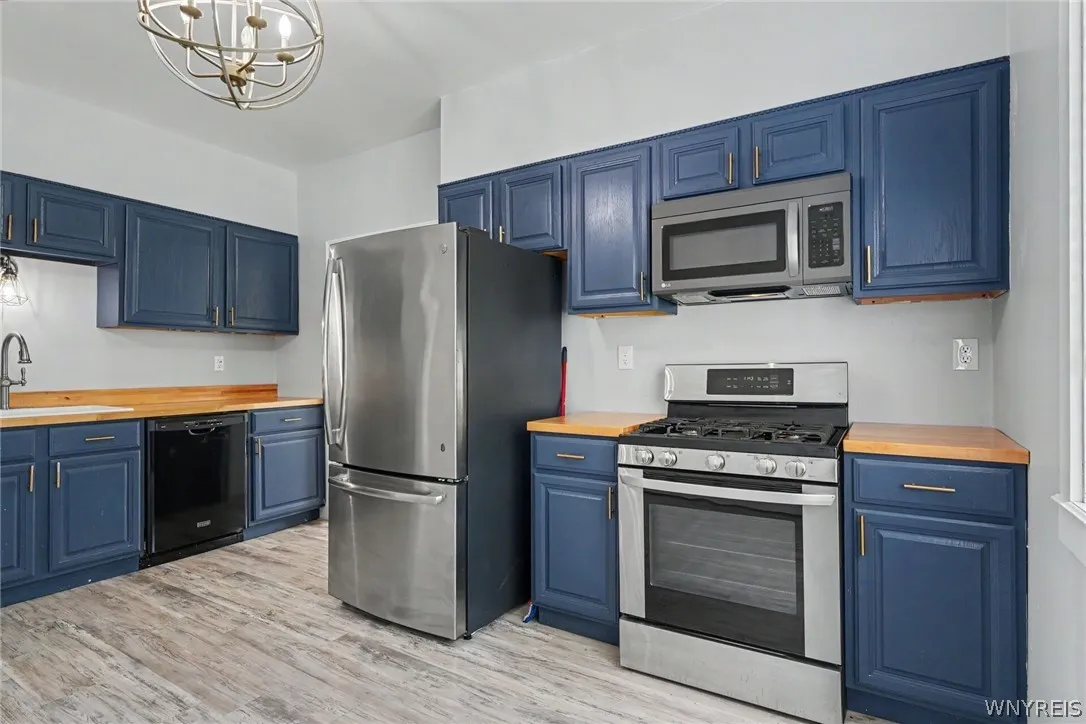 7881 Seneca Street, Elma, New York 14052, Elma, New York 14052, 4 Bedroom Bedrooms, 7 Room Rooms,1 BathroomBathrooms,Residential,For Sale,7881 Seneca Street, Elma, New York 14052,0,B1692208