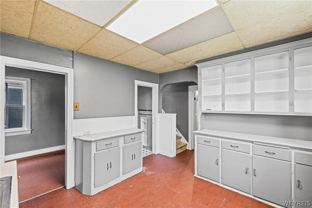 105 Kelburn Street, Buffalo, New York 14206, Buffalo, New York 14206, 6 Bedrooms Bedrooms, 7 Rooms Rooms,1 BathroomBathrooms,Residential,For Sale,105 Kelburn Street, Buffalo, New York 14206,0,B1695557