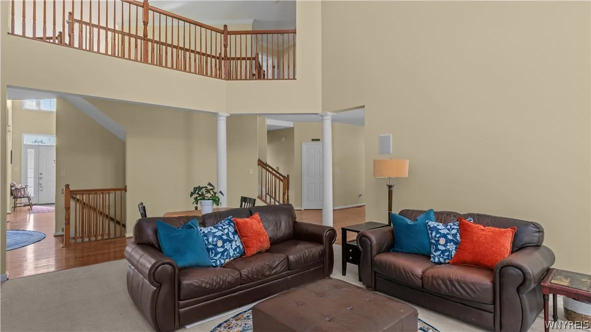 6225 Country Walk Court, Clarence, New York 14032, Clarence, New York 14032, 4 Bedrooms Bedrooms, 10 Rooms Rooms,4 BathroomsBathrooms,Residential,For Sale,6225 Country Walk Court, Clarence, New York 14032,0,B1695422