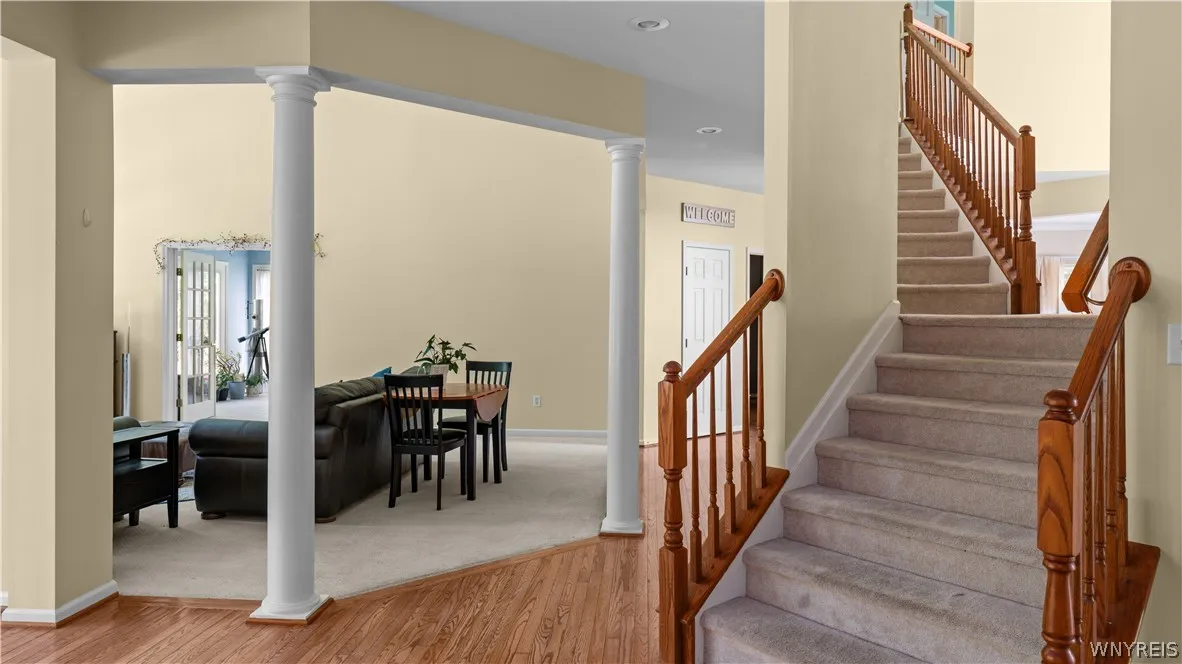 6225 Country Walk Court, Clarence, New York 14032, Clarence, New York 14032, 4 Bedrooms Bedrooms, 10 Rooms Rooms,4 BathroomsBathrooms,Residential,For Sale,6225 Country Walk Court, Clarence, New York 14032,0,B1695422
